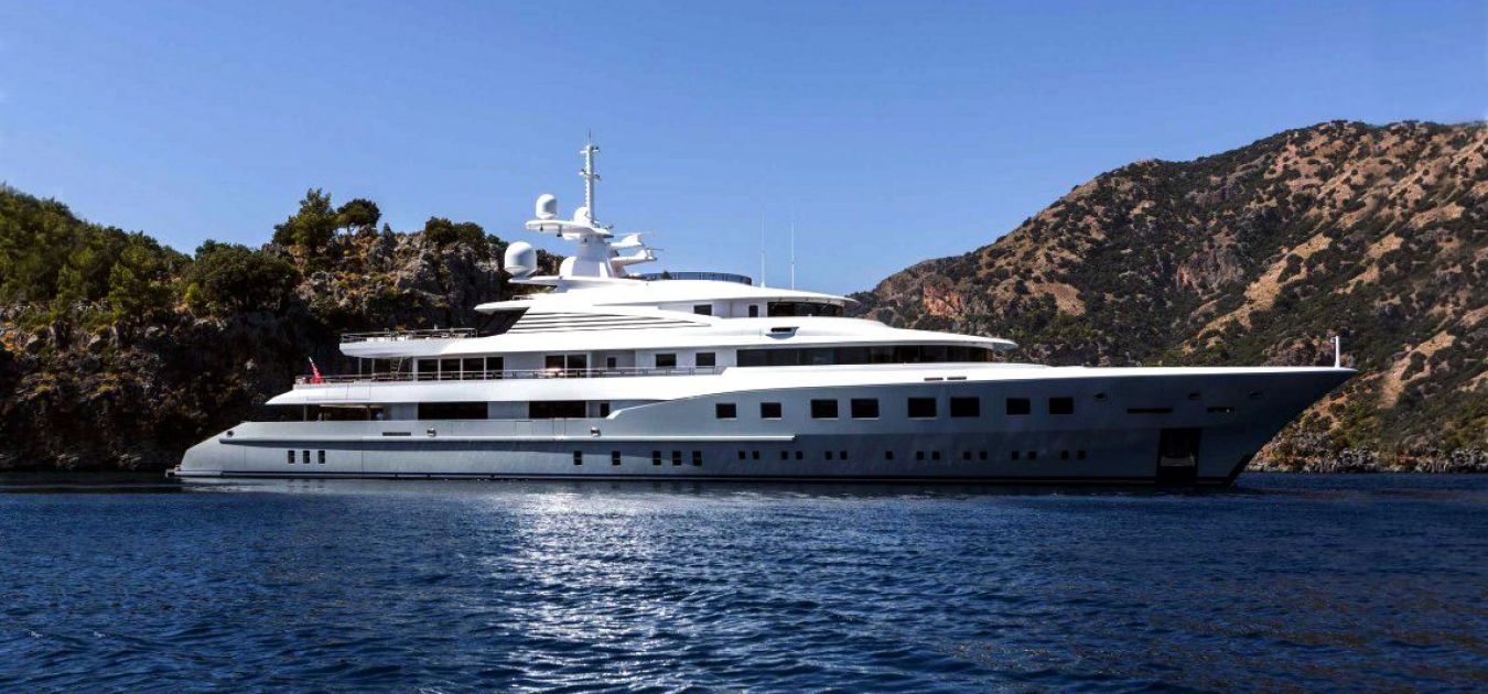 Yacht